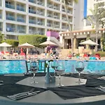 Spacious, Comfortable, And With Beach Access!